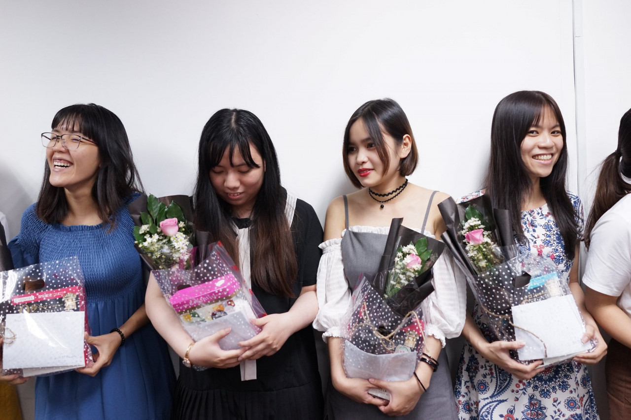 Những bông hoa xinh đẹp và rất hiếm hoi trong một công ty công nghệ như Onetech Asia