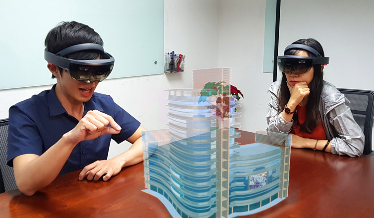 Ứng dụng HoloLens 3D Hologram để trình chiếu và mô tả cấu trúc tòa nhà