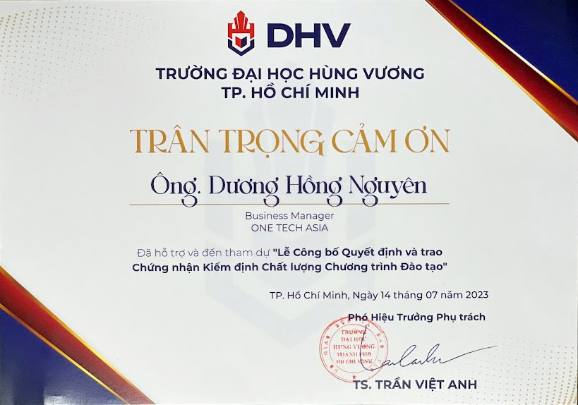 Lễ công bố Quyết định và trao giấy chứng nhận kiểm định chất lượng chương trình đào tạo trường ĐH Hùng Vương