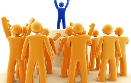 Sự khác nhau giữa LÃNH ĐẠO và QUẢN LÝ
