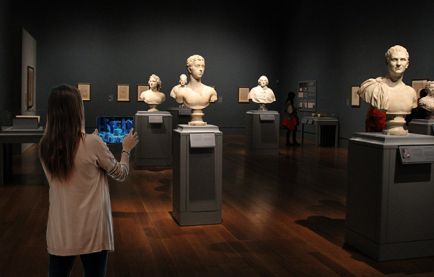 Ứng dụng AR trong bảo tàng, sử dụng công nghệ định vị iBeacon (VPS)