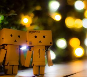 Người bạn nơi đất khách